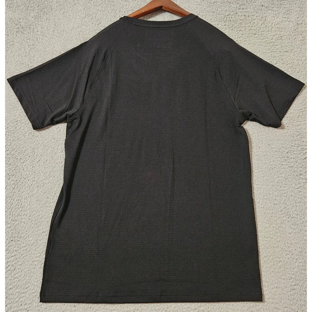 Squidhaus T Shirt Men's Size XL‎ Black Short Sleeve Performance Gym Active NWT